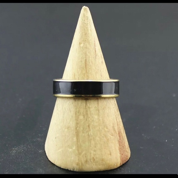 Stainless Steel Gold and Black Band Unisex Ring - Picture 4 of 4